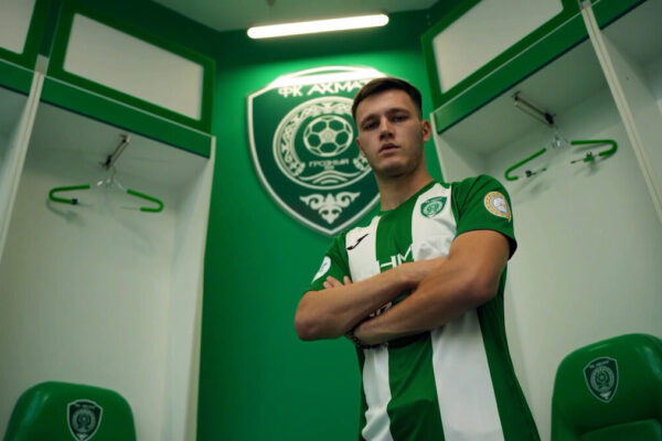 «Ахмат» заключил четырехлетний контракт с нападающим сборной Казахстана Самородовым