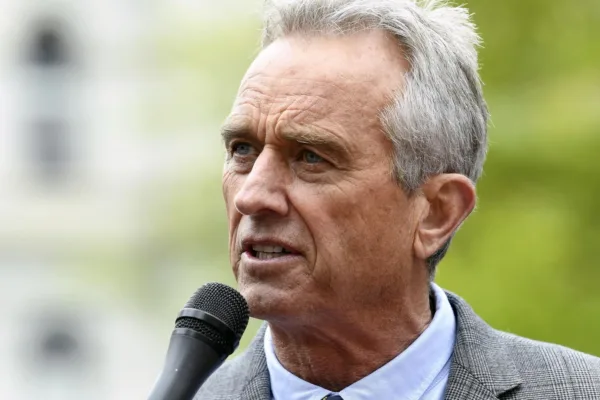 Трамп призвал немедленно обеспечить Кеннеди-младшего охраной