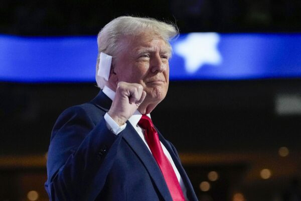 Самолет Трампа экстренно сел в Монтане из-за неисправности, сообщили СМИ