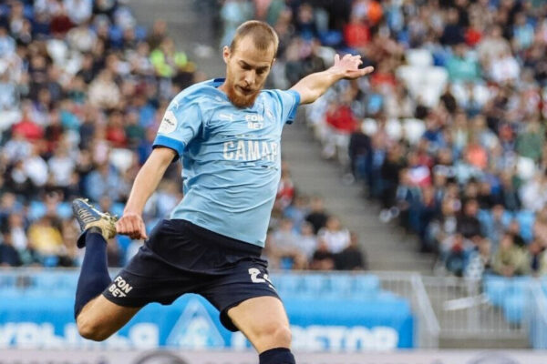 Лапочкин объяснил, почему считает неоднозначным решением удалить защитника «Крыльев Советов» Евгеньева в матче РПЛ с «Ростовом»