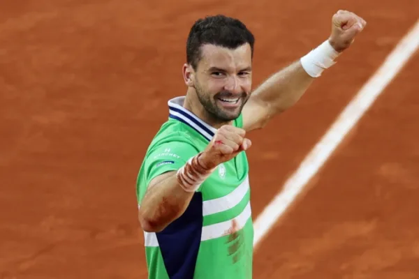 Димитров пробился в четвертьфинал Открытого чемпионата Франции