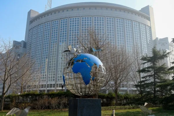 Китай не заинтересован во вмешательстве в выборы в США, заявили в Пекине