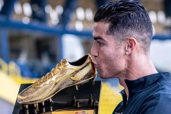 Криштиану Роналду получил «Золотую бутсу» как лучший бомбардир чемпионата Саудовской Аравии