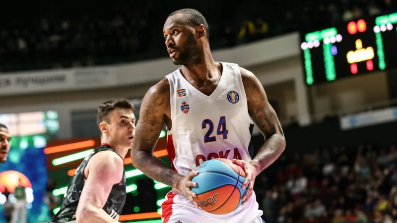 «Никому не надо рассказывать, что М’Бай хороший баскетболист. Это и так видно» — вице‑президент ЦСКА Фураева