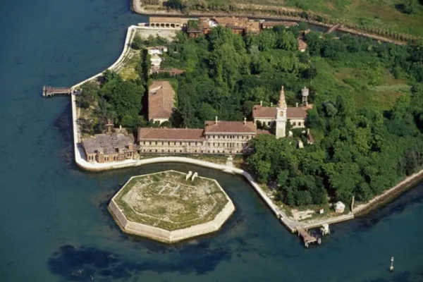 Остров Повелья (Poveglia), Италия. История, фото