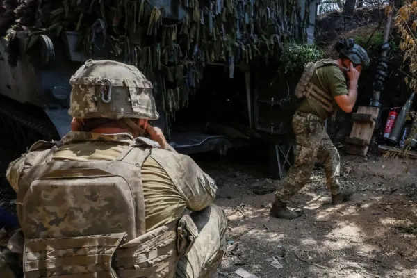 Депутат Рады Безуглая призвала командование ВСУ уволиться из-за потерь