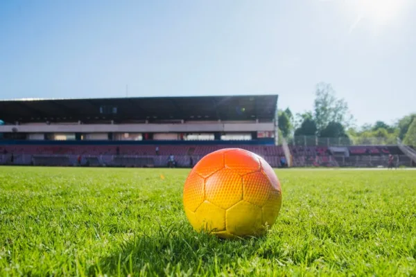 Футбол без границ: как найти идеальное футбольное поле для аренды