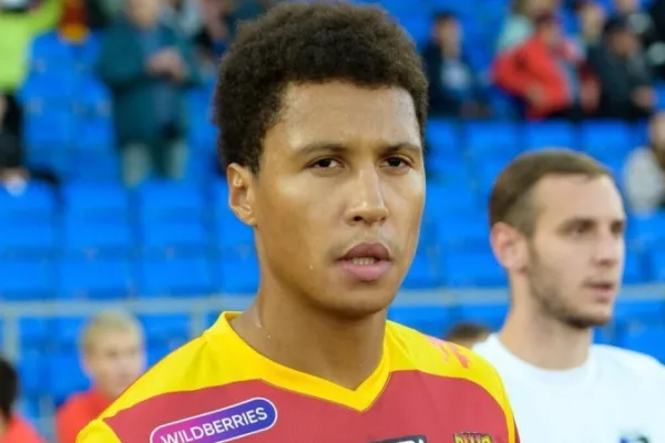 Защитник тульского «Арсенала» Ботака‑Иобома: «Возможно, мы показали футбол уровня РПЛ, но можем играть лучше»