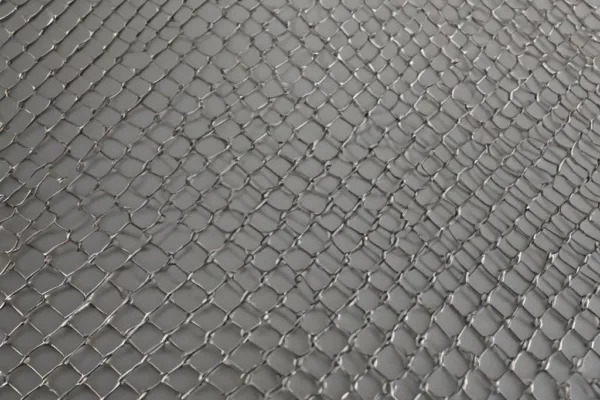 Заборы и ограждения: виды сетки рабицы и проволоки, их применение